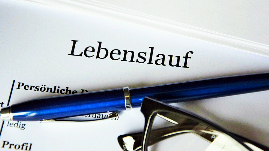 Kuli auf Lebenslauf