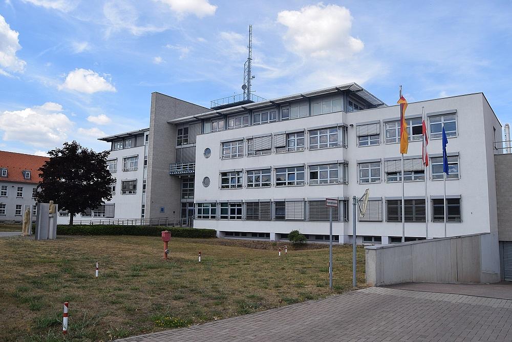 Das Bild zeigt das Gebäude der Landespolizeiinspektion Nordhausen