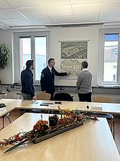 Besprechung