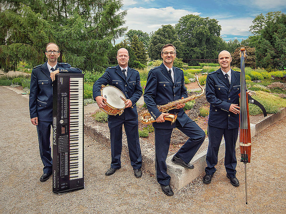 Jazzquartett Gruppenaufnahme von vier Musikern des Polizeimusikkorps Thüringen