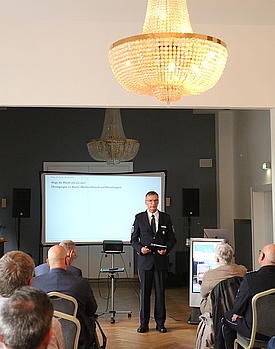Blauer Salon Jürgen Loyen