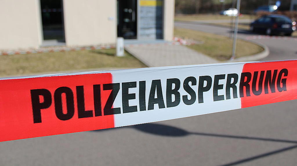 Polizeiabsperrung Band
