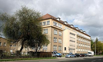 Zeigt das Gebäude der LPI Gera.